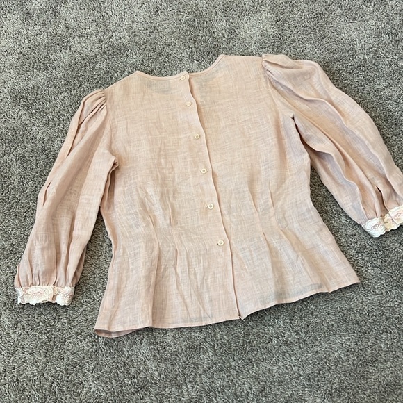 Vintage Cloak of Many Colors 100% Linen Embroidered Blouse 12 Prairie Feminine - Picture 10 of 16